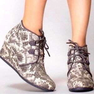TOMS Kala Faux Snakeskin Wedge Booties - Size 8.5